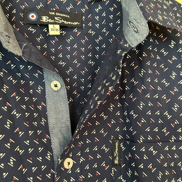 Ben Sherman Navy Blue Geometric Cotton Boy's Large 14/16 Button Down Dress Shirt - Picture 4 of 6